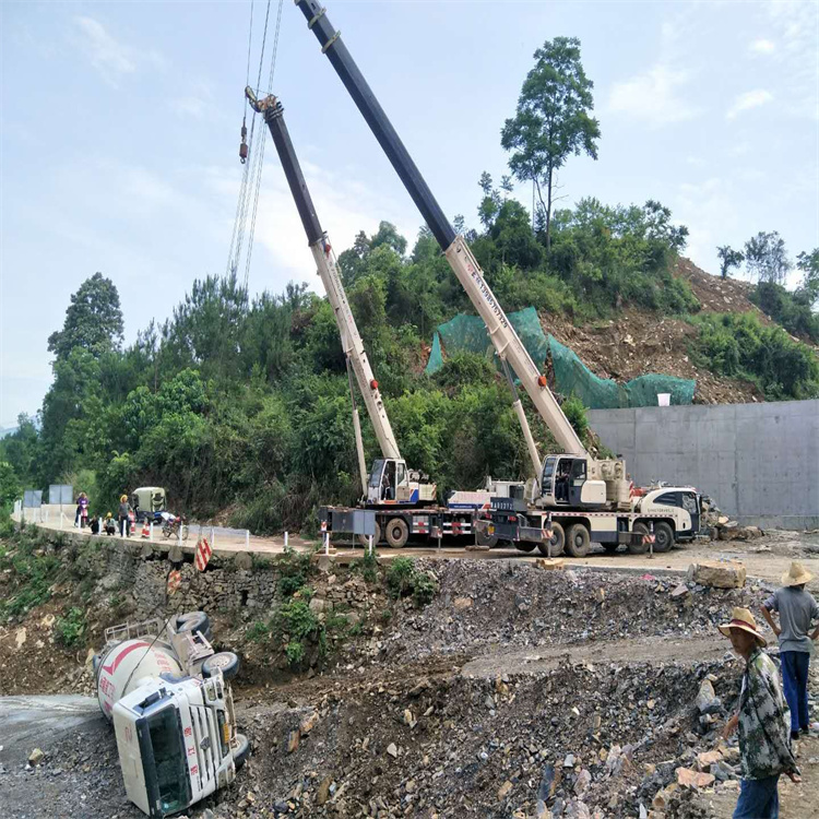 来宾来宾24小时应急道路救援吊装吊装现场实拍